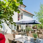 Western Am Schlossberg 4*