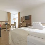 호텔 Western Am Schlossberg 뉘르팅엔