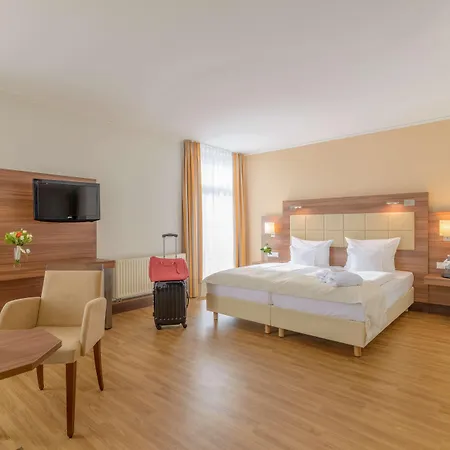 Western Am Schlossberg 4*