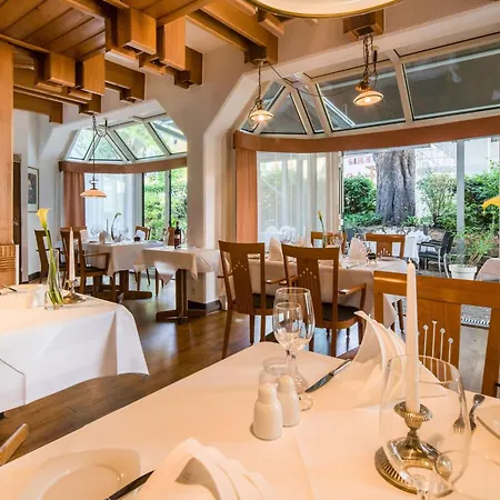 Hotel Western Am Schlossberg 4*
